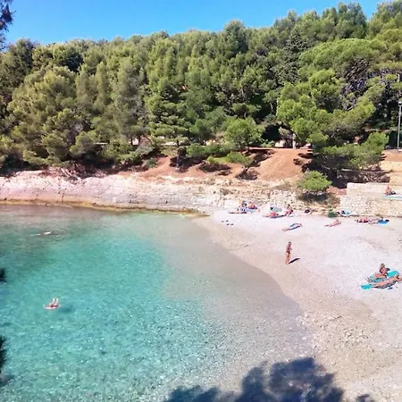 Valkane Private Garden Pula