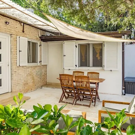 Apartman Valkane Private Garden *