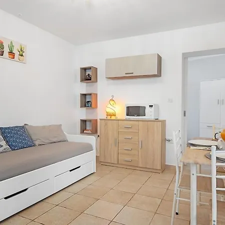 Apartman Valkane Private Garden